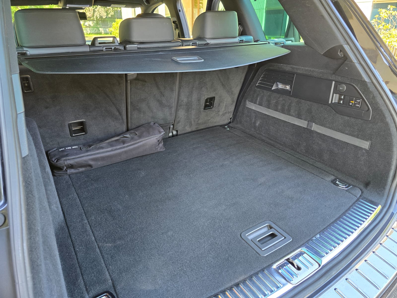 VW Touareg 3.0 TDI R-Line BMT Tiptronic-image-29