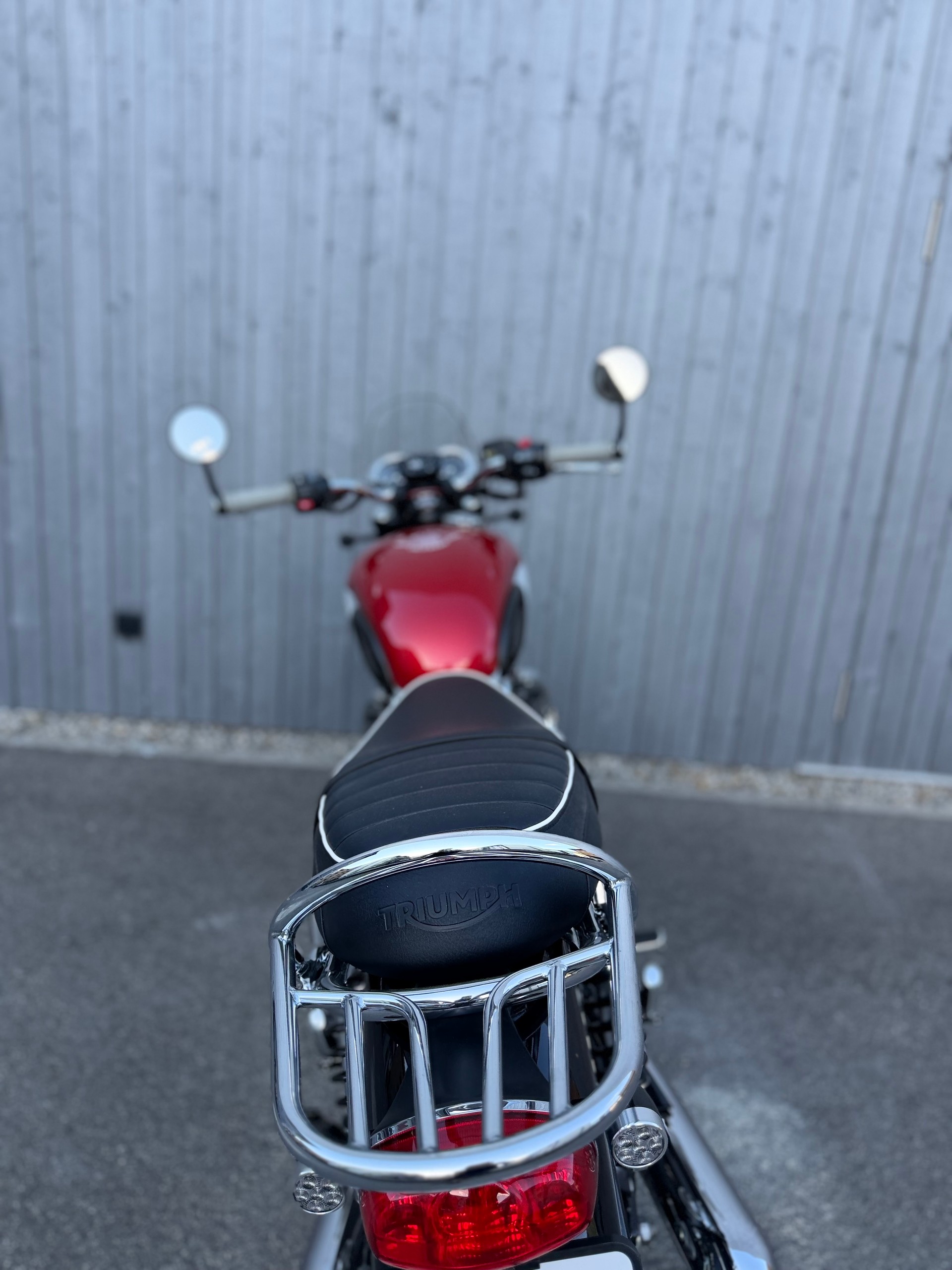 TRIUMPH Bonneville T120 ABS-image-6