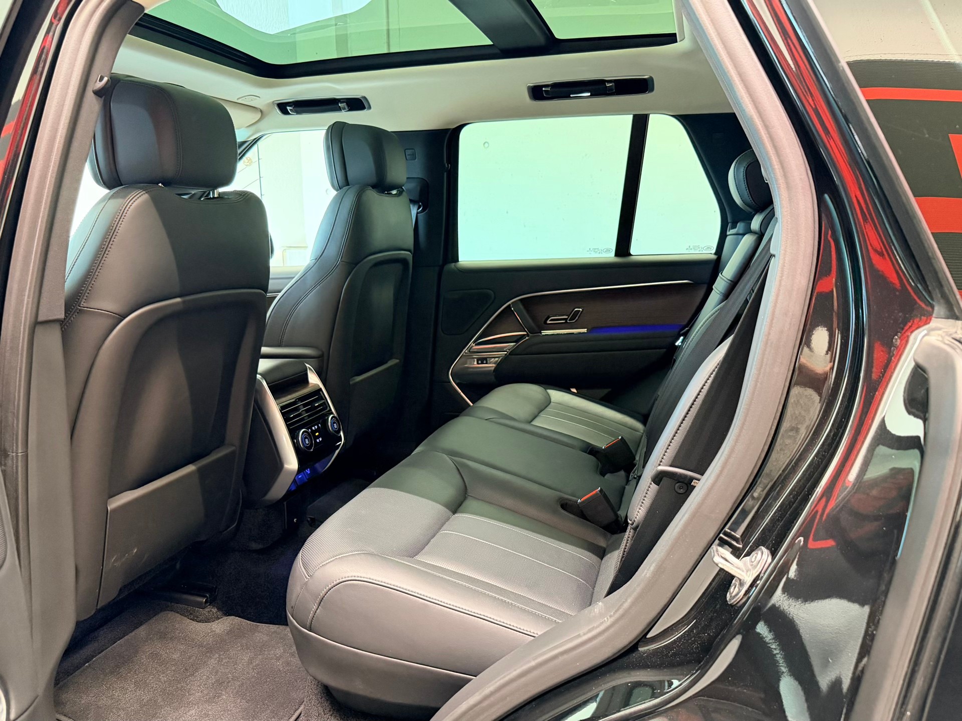 LAND ROVER Range Rover D350 3.0D I6 MHEV HSE Automatic-image-15