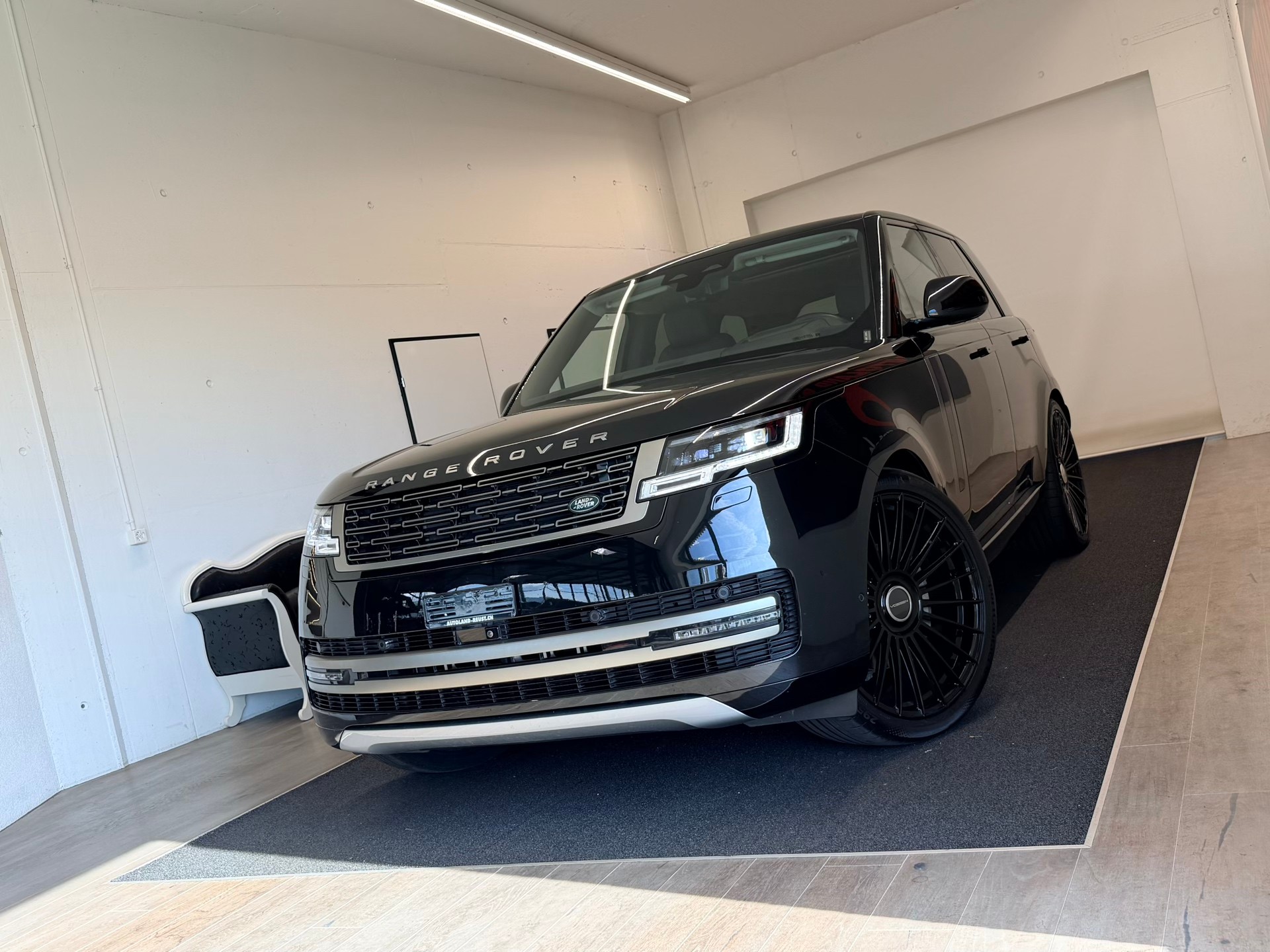 LAND ROVER Range Rover D350 3.0D I6 MHEV HSE Automatic-image-4