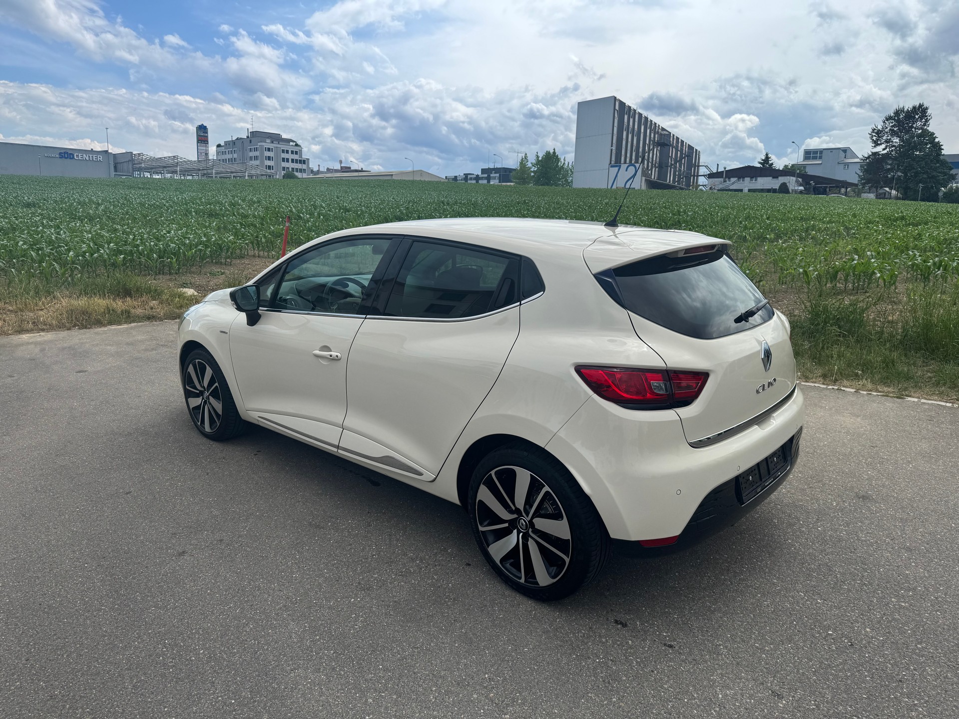 RENAULT Clio 1.2 16V T Iconic EDC-image-2