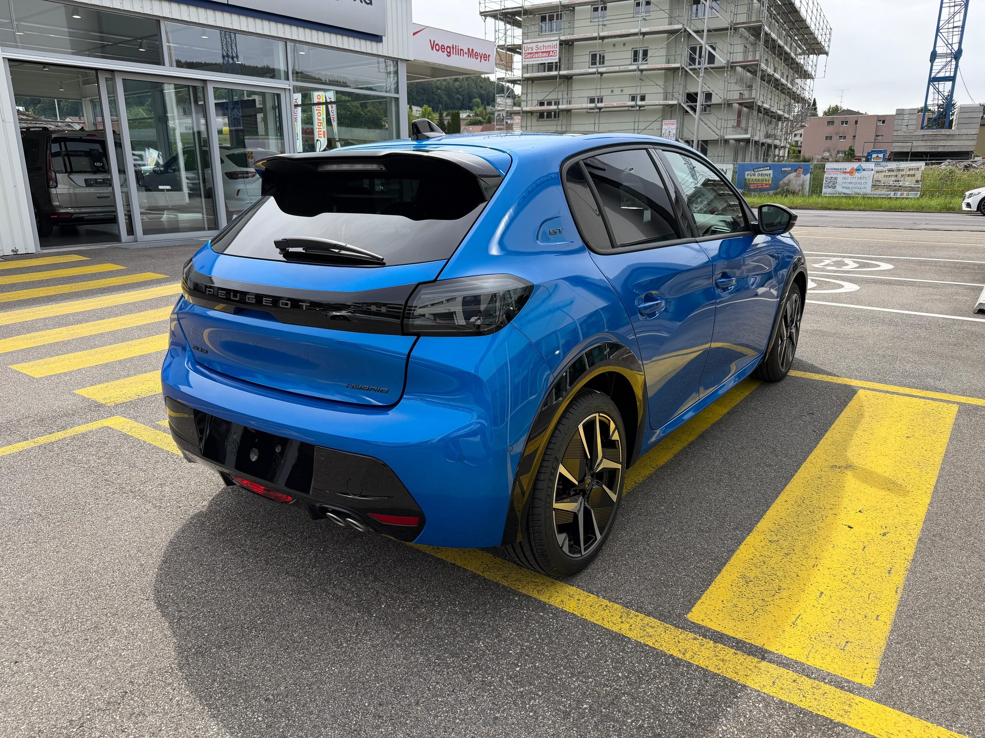 PEUGEOT 208 1.2 Hybrid 145 GT-image-3