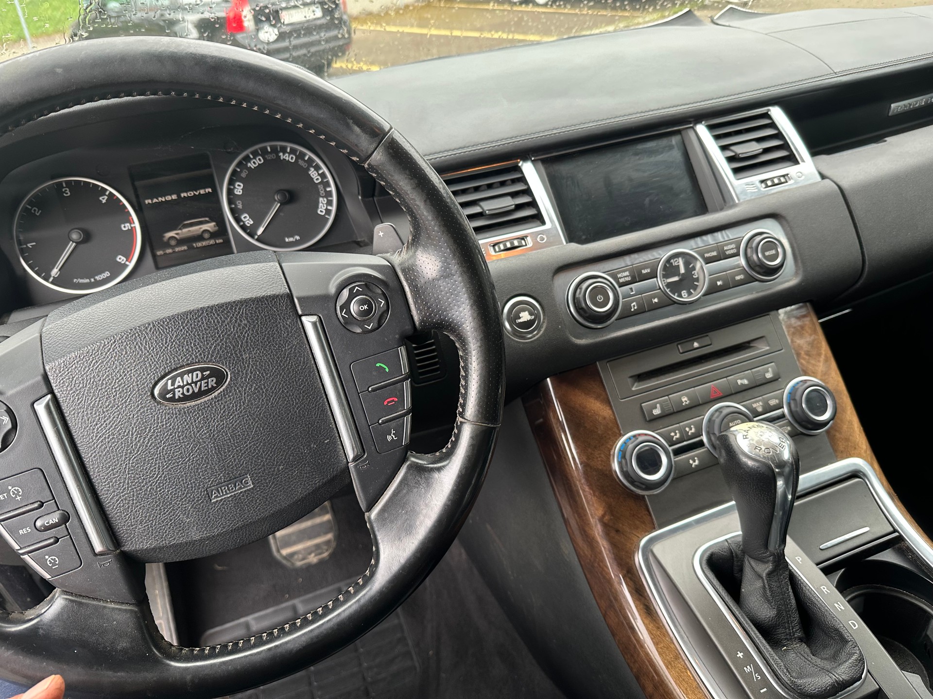 LAND ROVER Range Rover Sport 3.0 TDV6 HSE Automatic-image-11