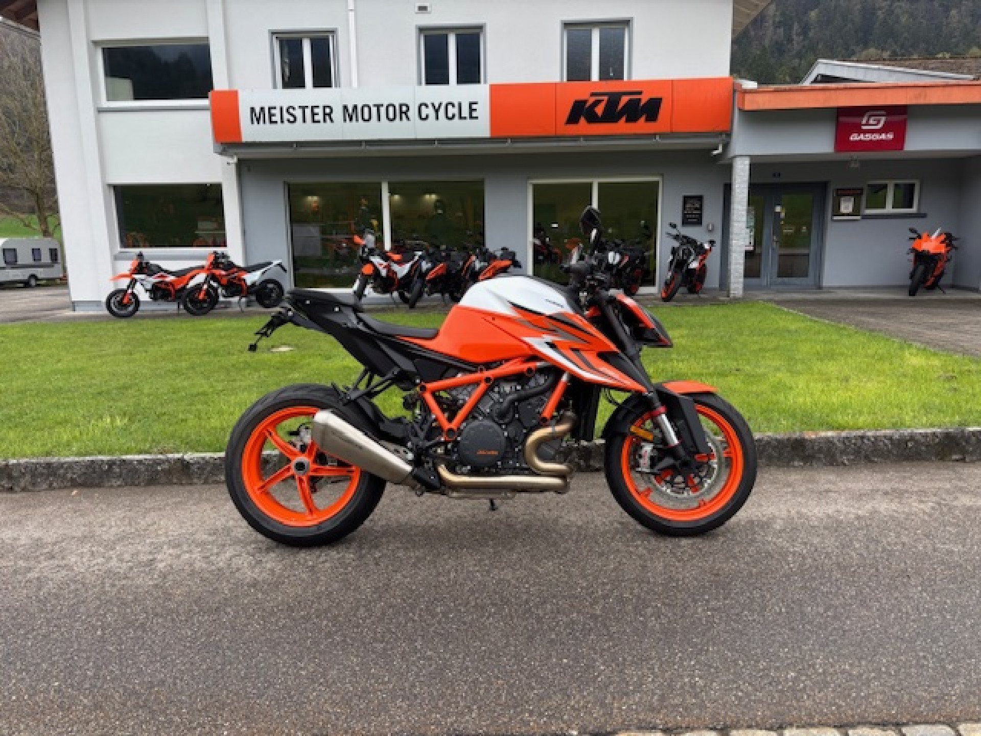 KTM 1290 Super Duke R-image-0