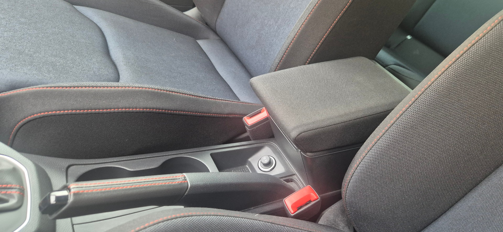 SEAT Ibiza 1.5 EcoTSI Hola FR DSG-image-15