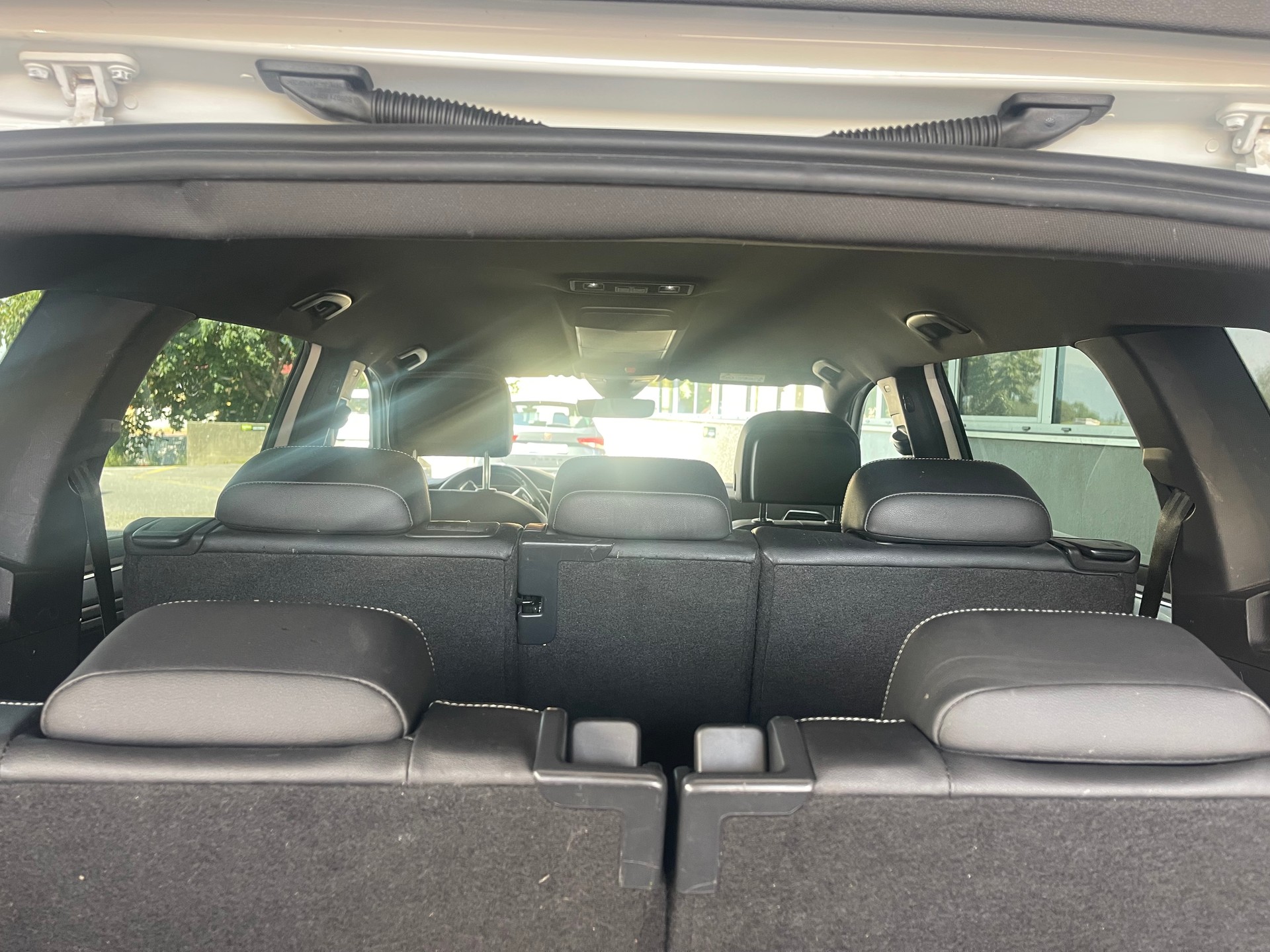 VW Tiguan Allspace 2.0 TDI SCR Highline 4Motion DSG-image-8