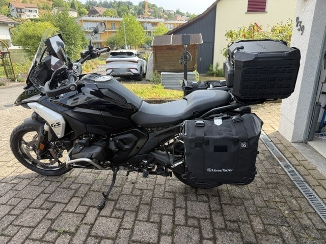 BMW R 1300 GS-image-3