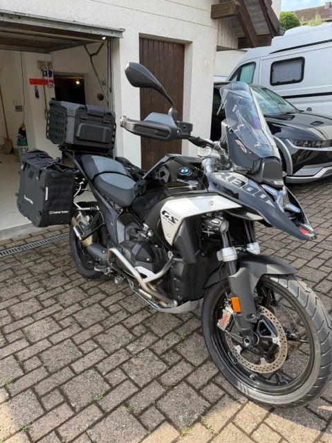 BMW R 1300 GS-image-0