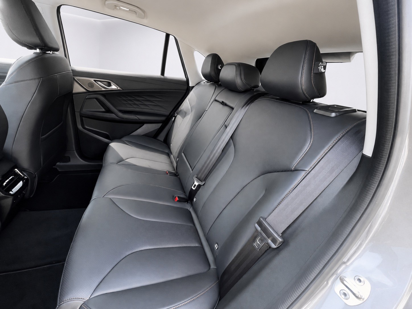 MG HS 1.5 T Hybrid+ Luxury *7 Jahre MG Garantie/150'000 km*-image-10