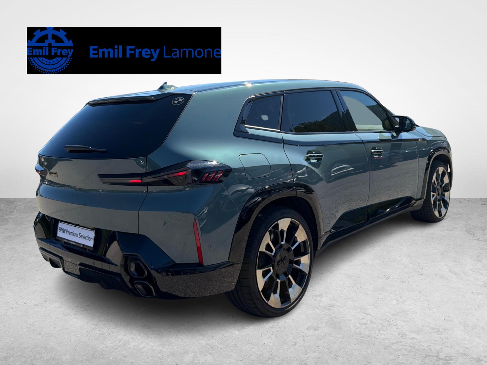 BMW XM Plug-in Hybrid-image-5