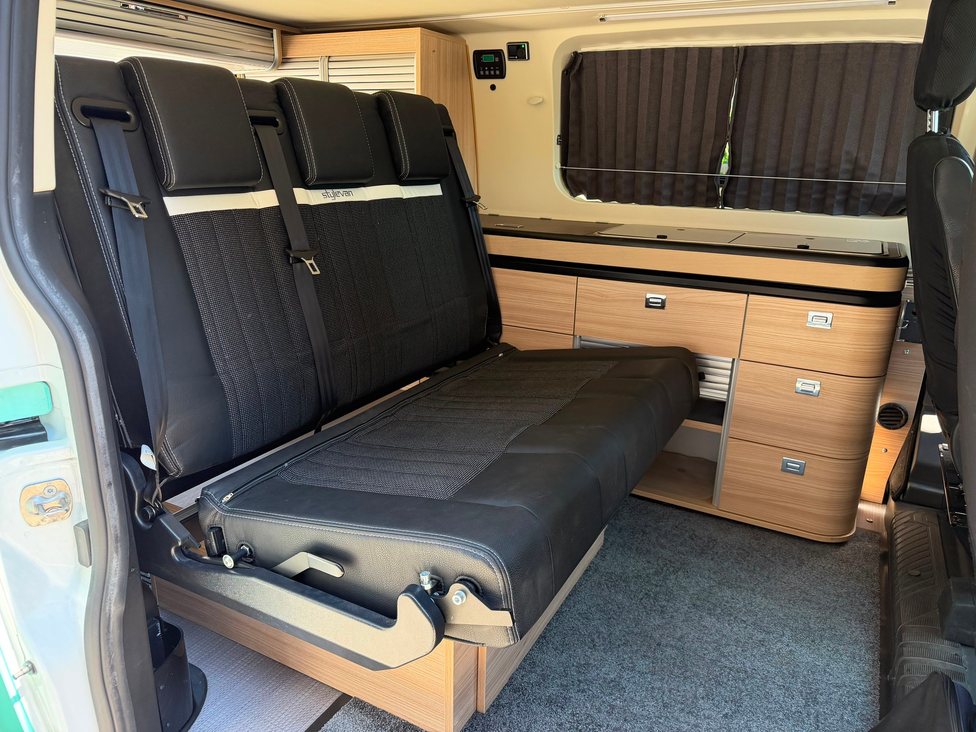 FORD Transit Custom 320 L1H1 Camper Stylevan A-image-11