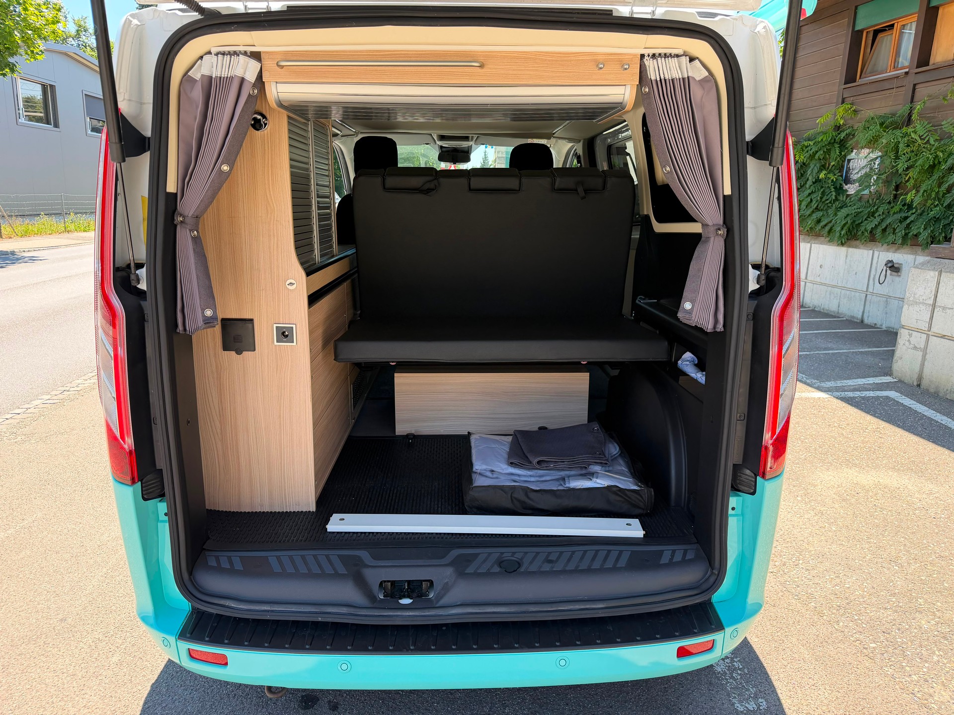 FORD Transit Custom 320 L1H1 Camper Stylevan A-image-6