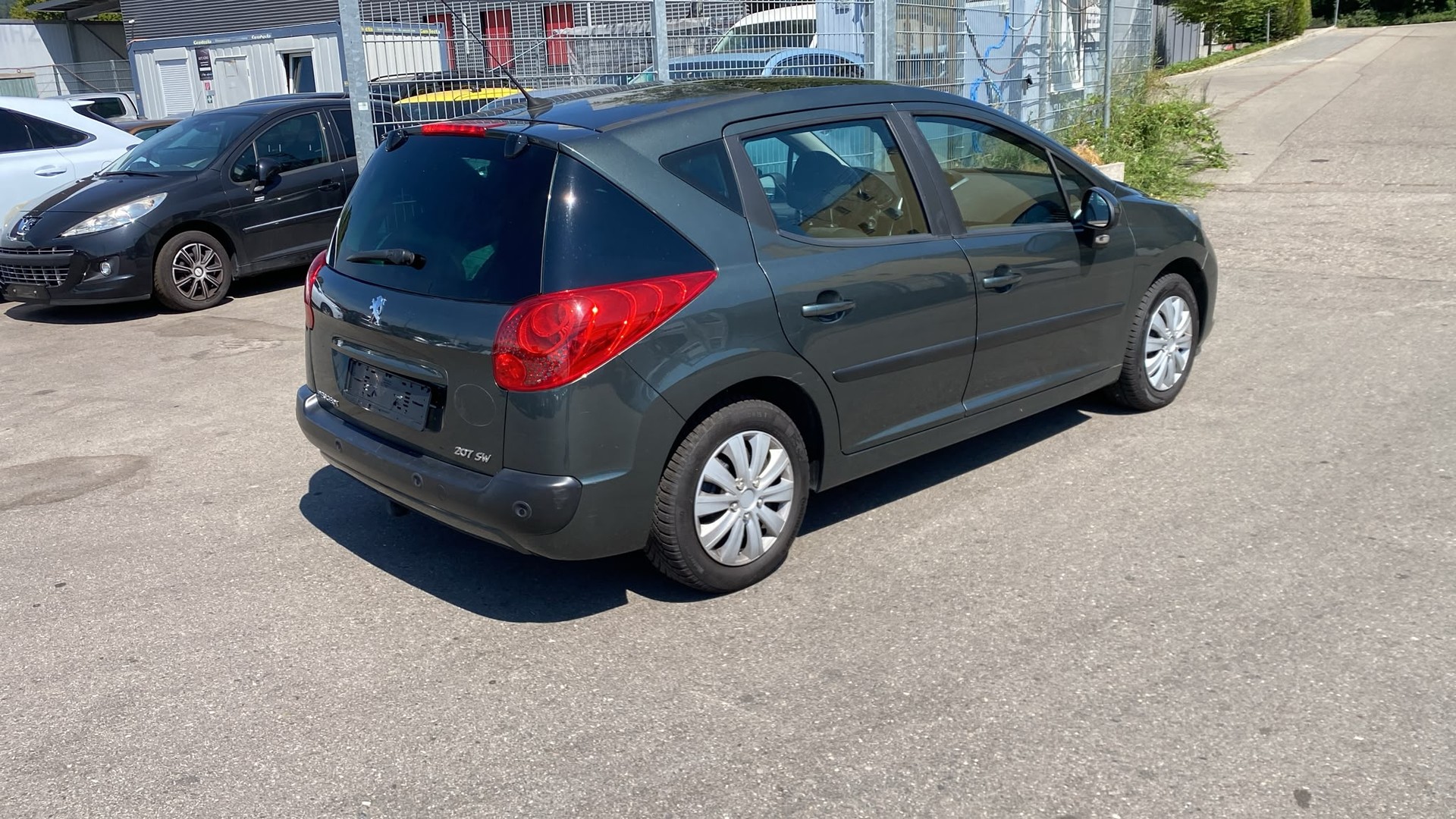 PEUGEOT 207 SW 1.6 16V Sport Automatic-image-4