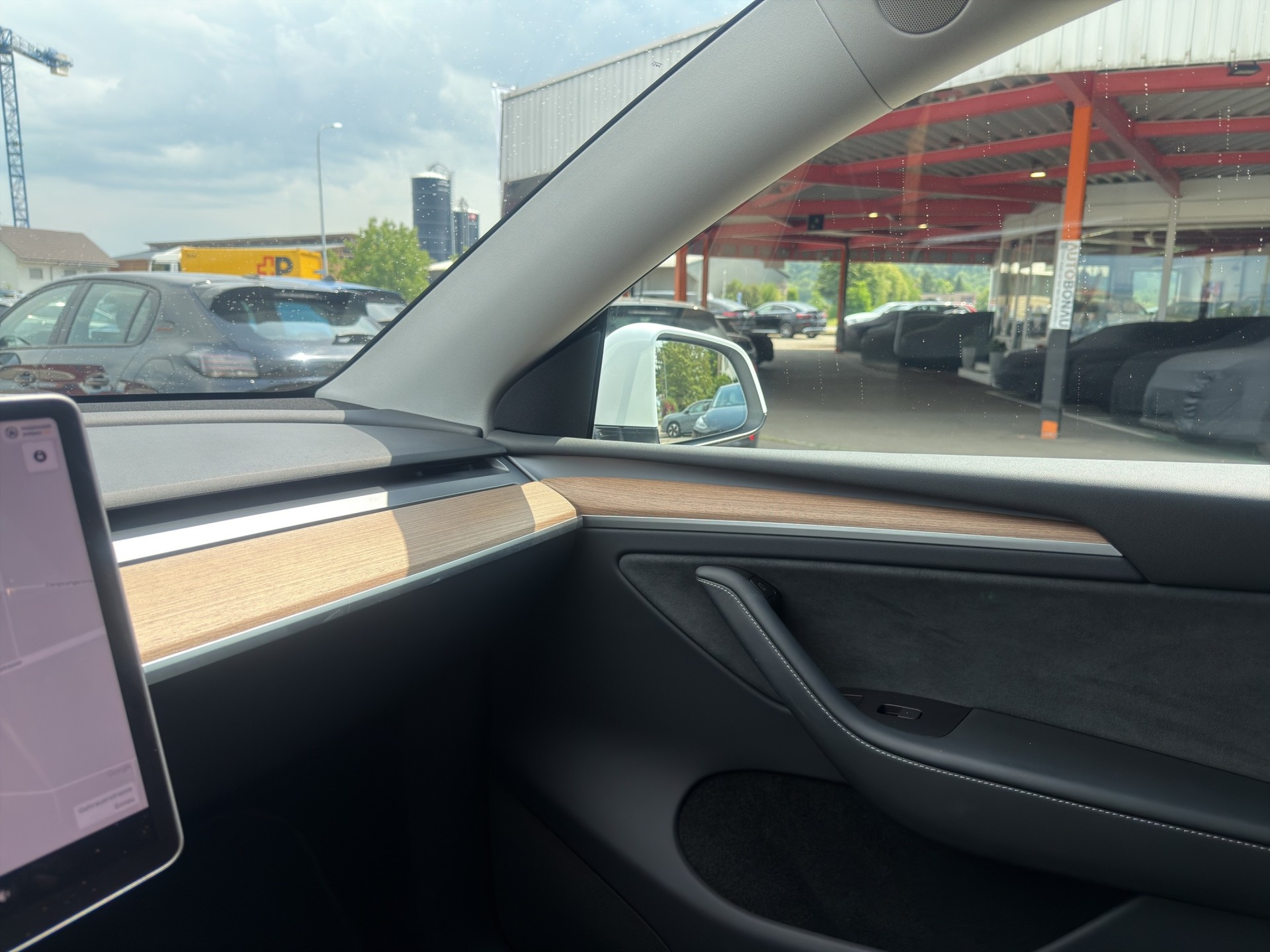 TESLA Model Y Performance D Anhängerkupplung SOC 94.2-image-34