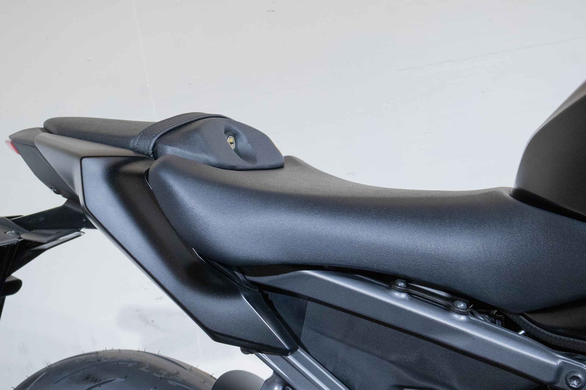YAMAHA MT-09-image-12