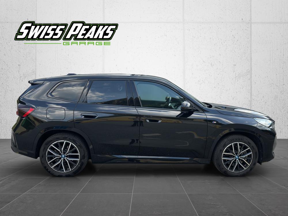 BMW iX1 xDrive 30 M Sport-image-6