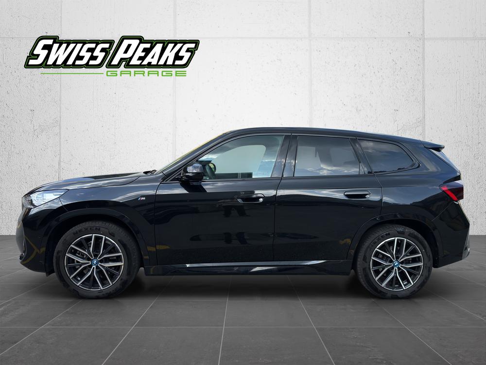 BMW iX1 xDrive 30 M Sport-image-2