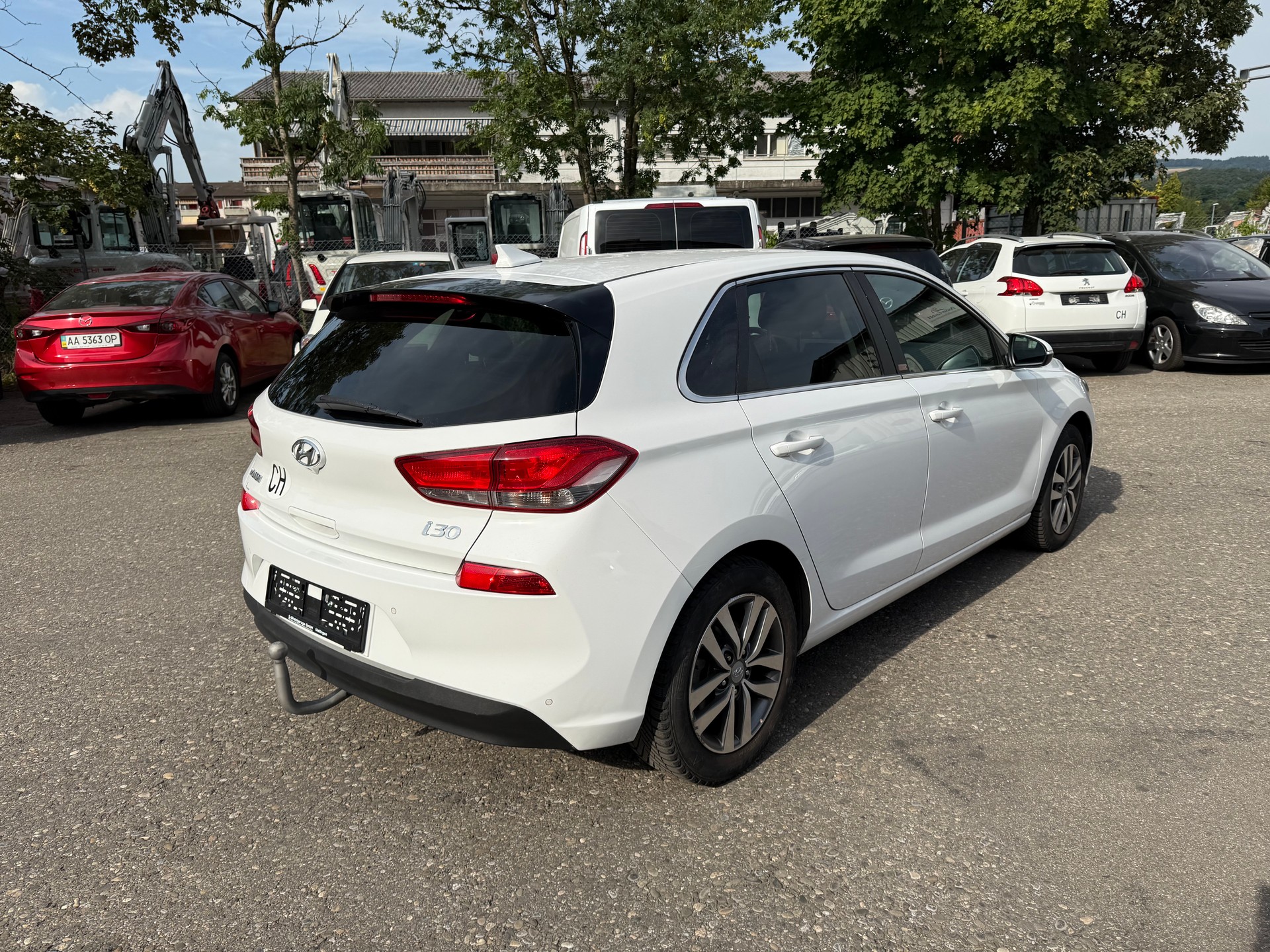 HYUNDAI i30 1.4 T-GDI Amplia DCT-image-4