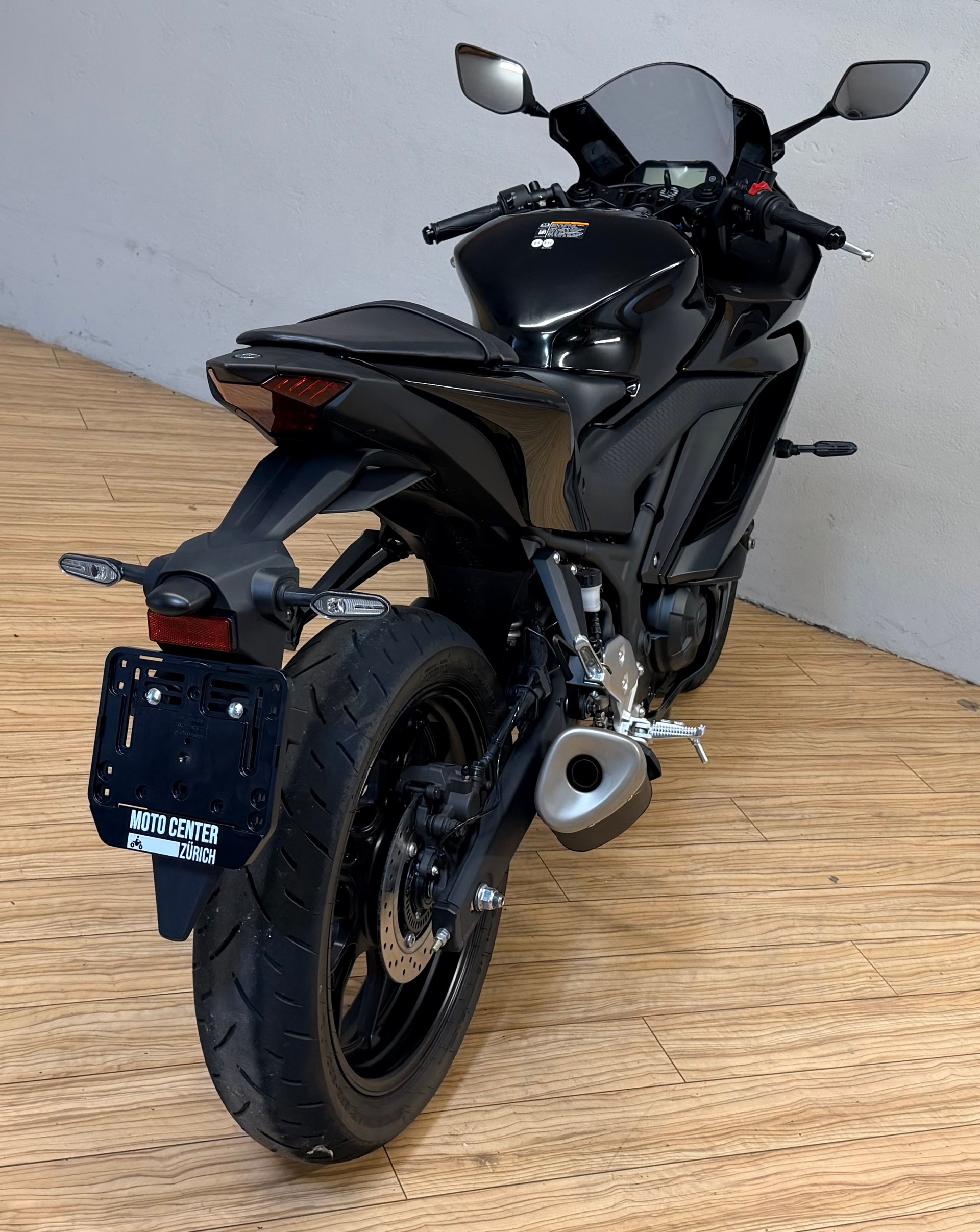 YAMAHA YZF-R3-image-2