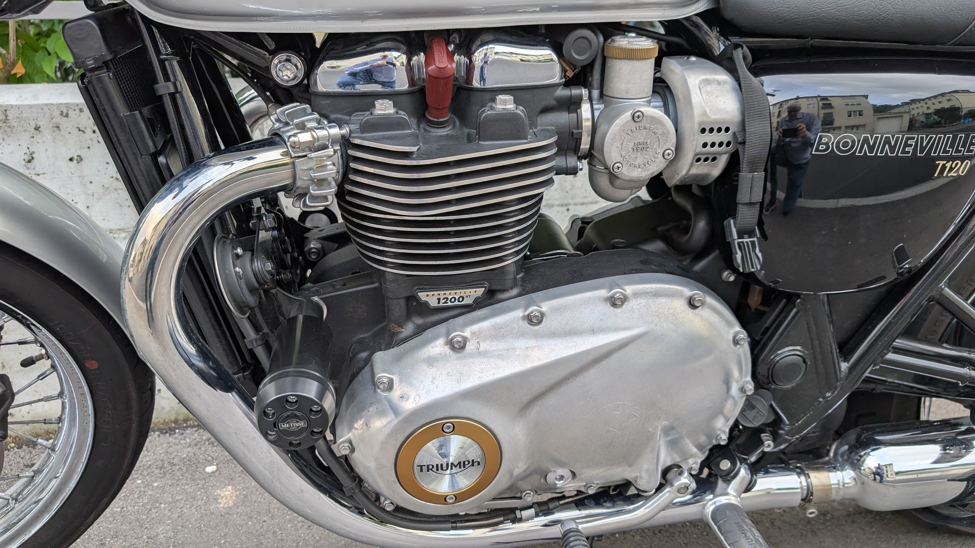 TRIUMPH Bonneville T120 ABS-image-4