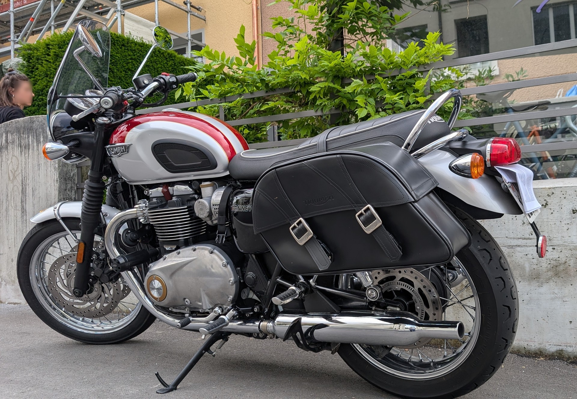 TRIUMPH Bonneville T120 ABS-image-0