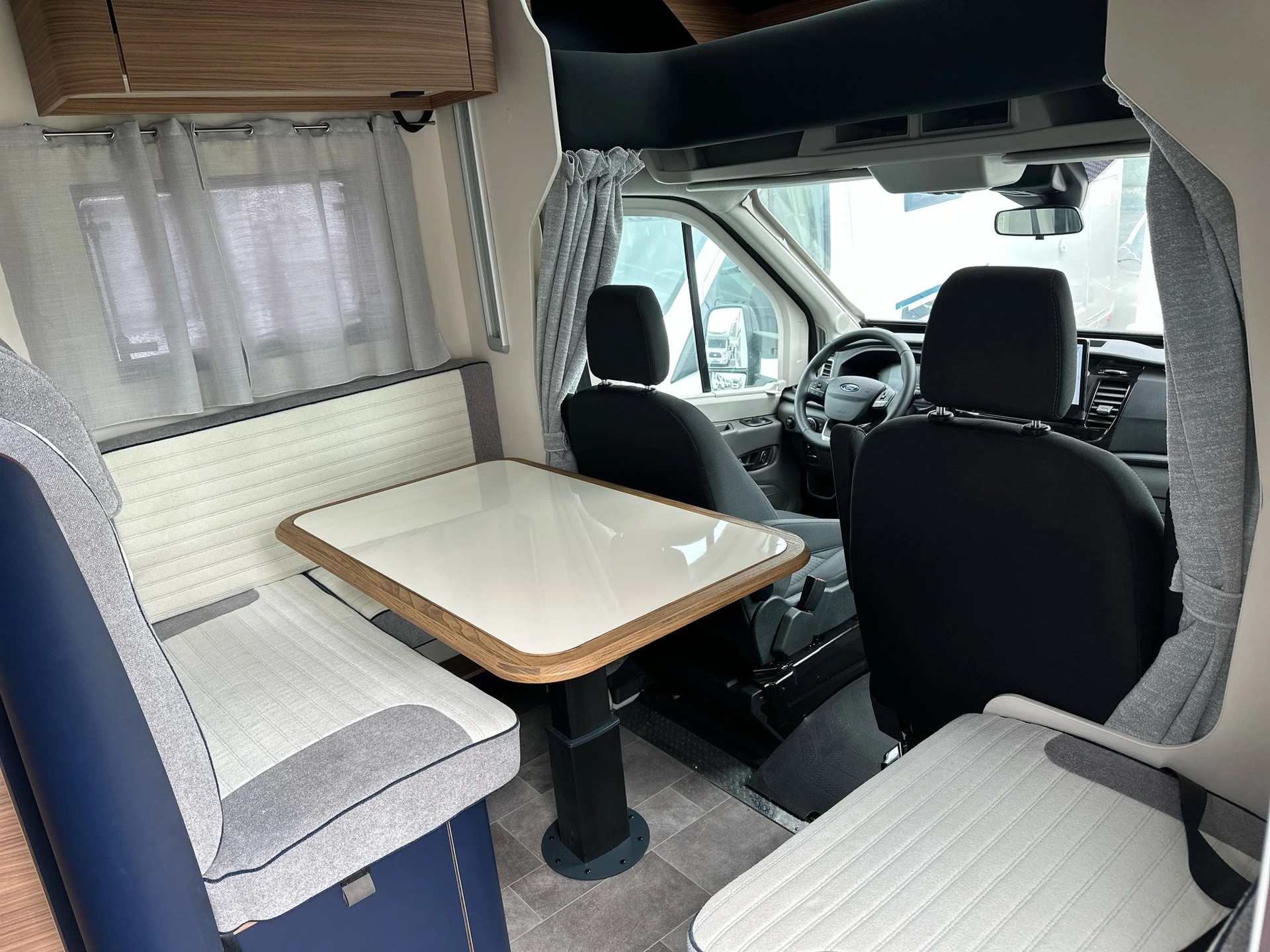 RIMOR Sailer 95***Mit der 165-PS-Automatik-Kombination fahren Sie dieses Wohnmobil so entspannt wie einen modernen PKW ***-showroom-element-1