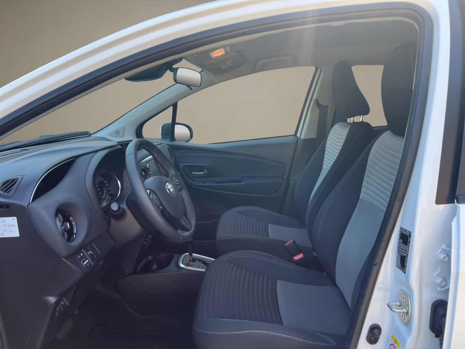 TOYOTA Yaris 1.5 VVT-i HSD Trend-image-8