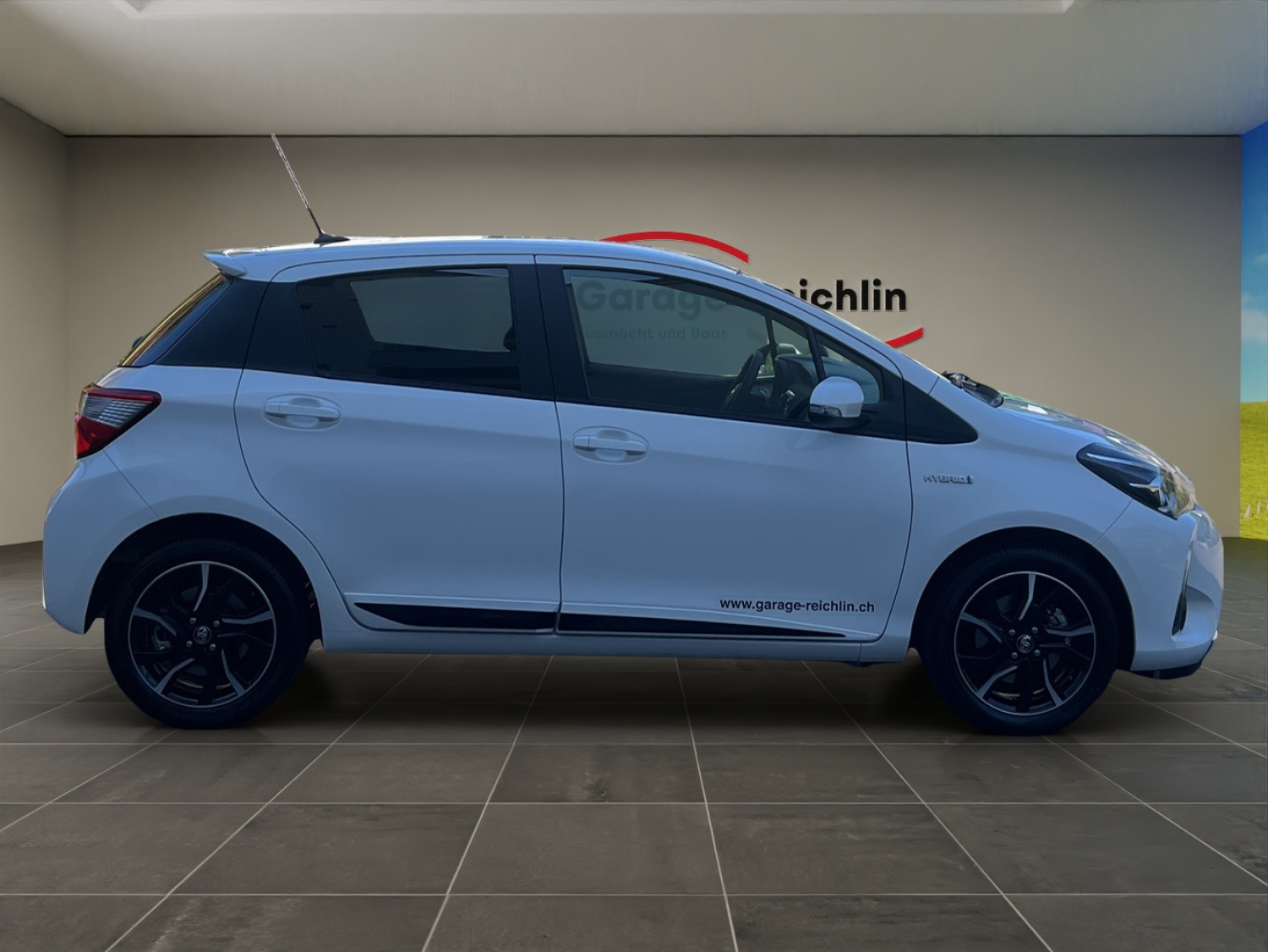 TOYOTA Yaris 1.5 VVT-i HSD Trend-image-5