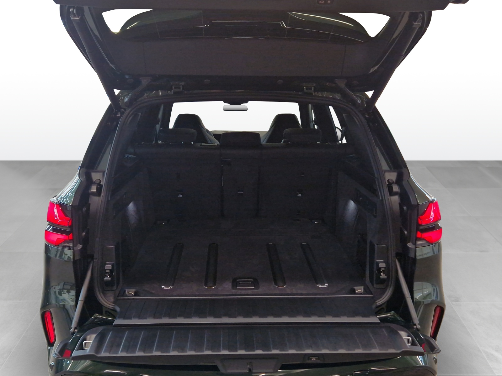 BMW X5M Competition-image-4