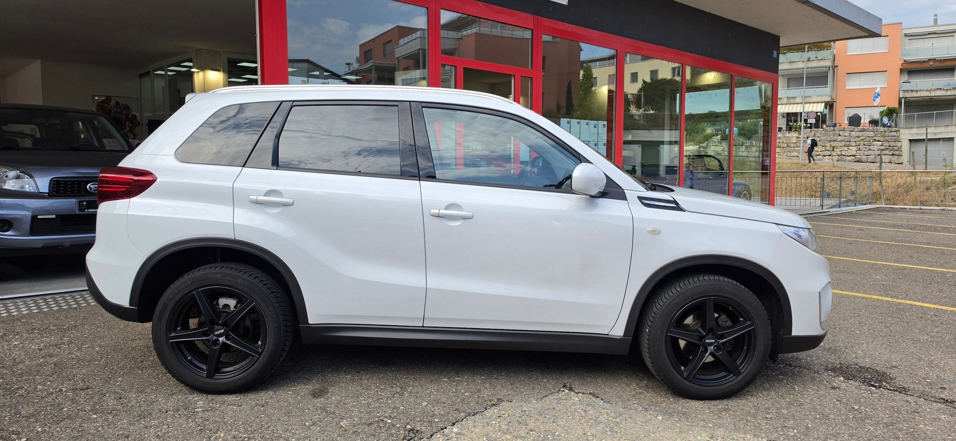 SUZUKI Vitara 1.4 Boosterjet Compact + Automatic-showroom-element-1