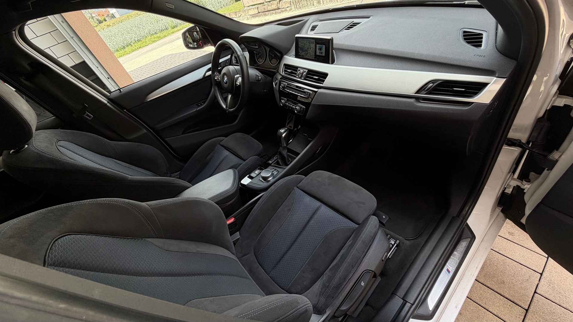 BMW X1 xDrive 20d M Sport♦️1.Hand*ab Mfk und Service*Topzustand* NP CHF 67`027.-♦️-image-23