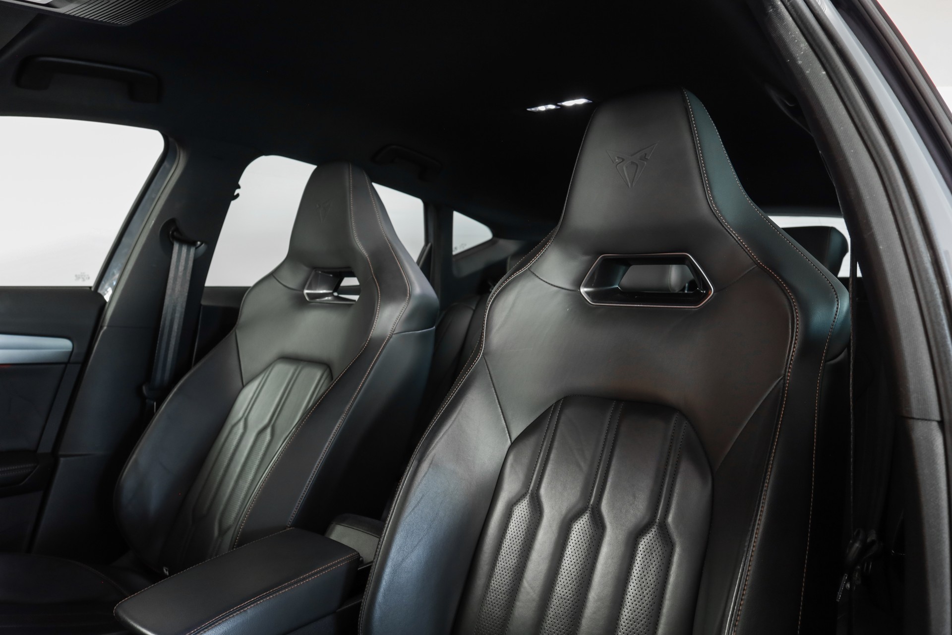 CUPRA Formentor 2.0TSI VZ 4Drive DSG * Graphene Grey * Cupra Seats-showroom-element-3