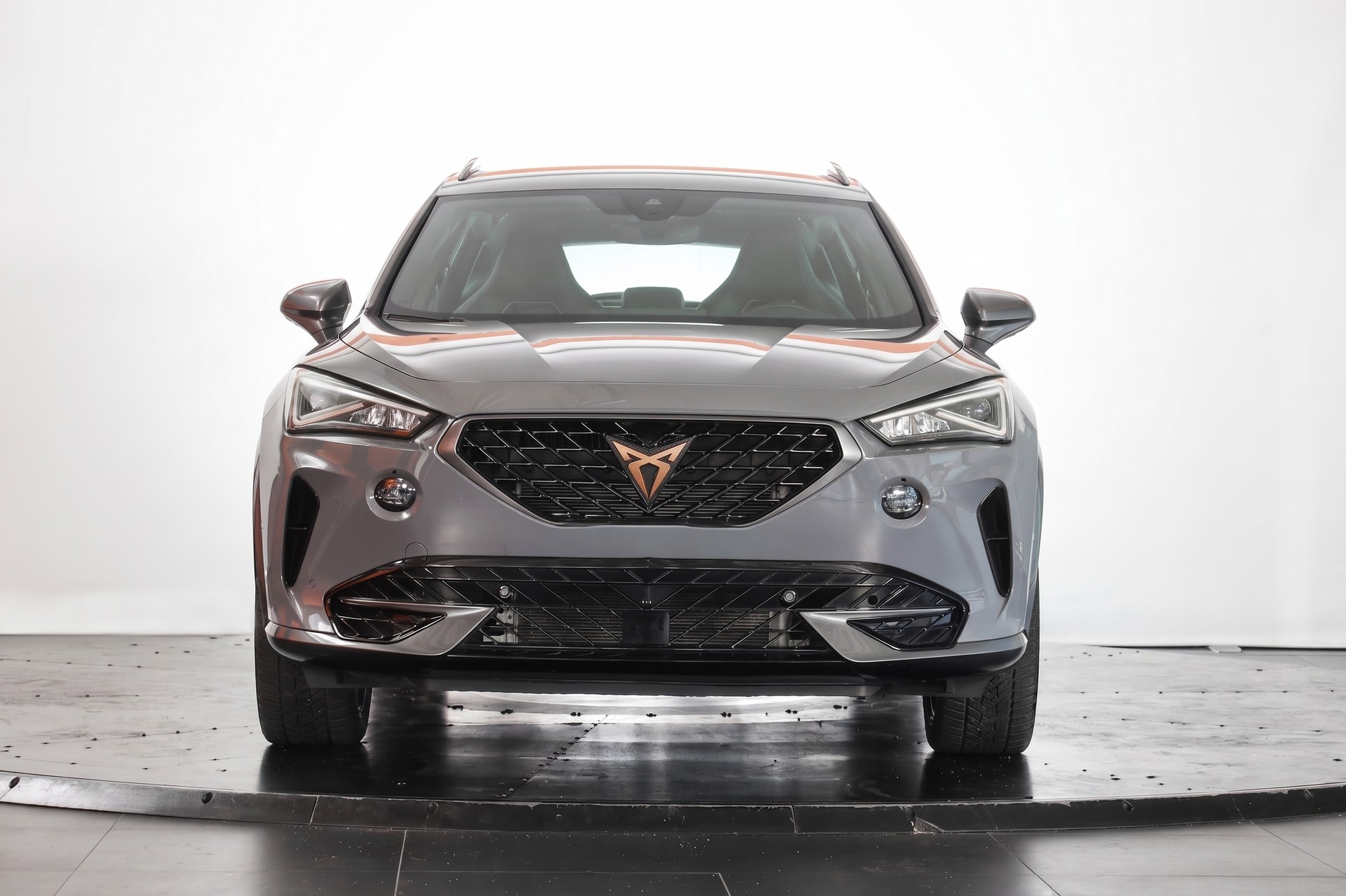 CUPRA Formentor 2.0TSI VZ 4Drive DSG * Graphene Grey * Cupra Seats-showroom-element-1