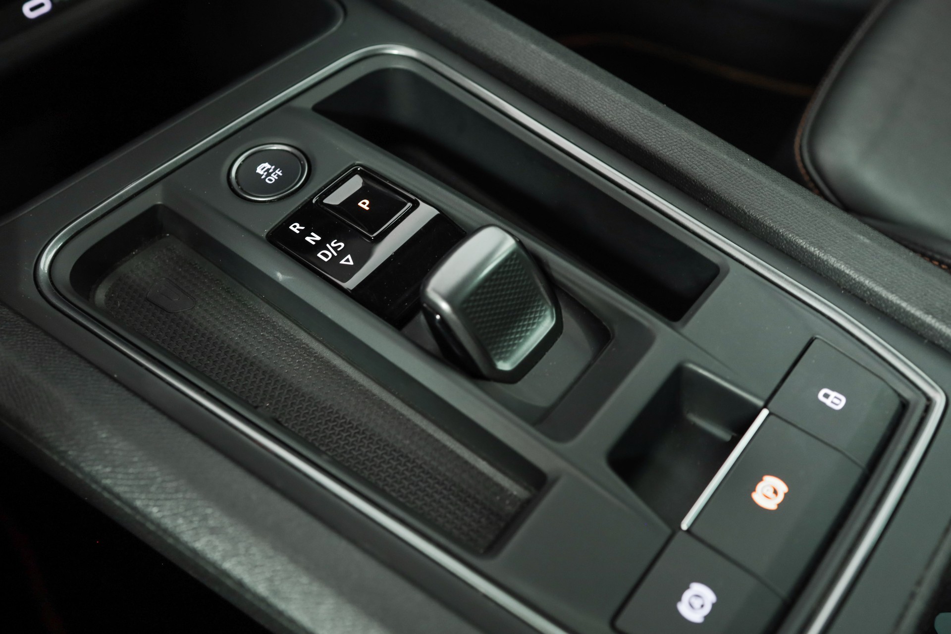 CUPRA Formentor 2.0TSI VZ 4Drive DSG * Graphene Grey * Cupra Seats-image-14