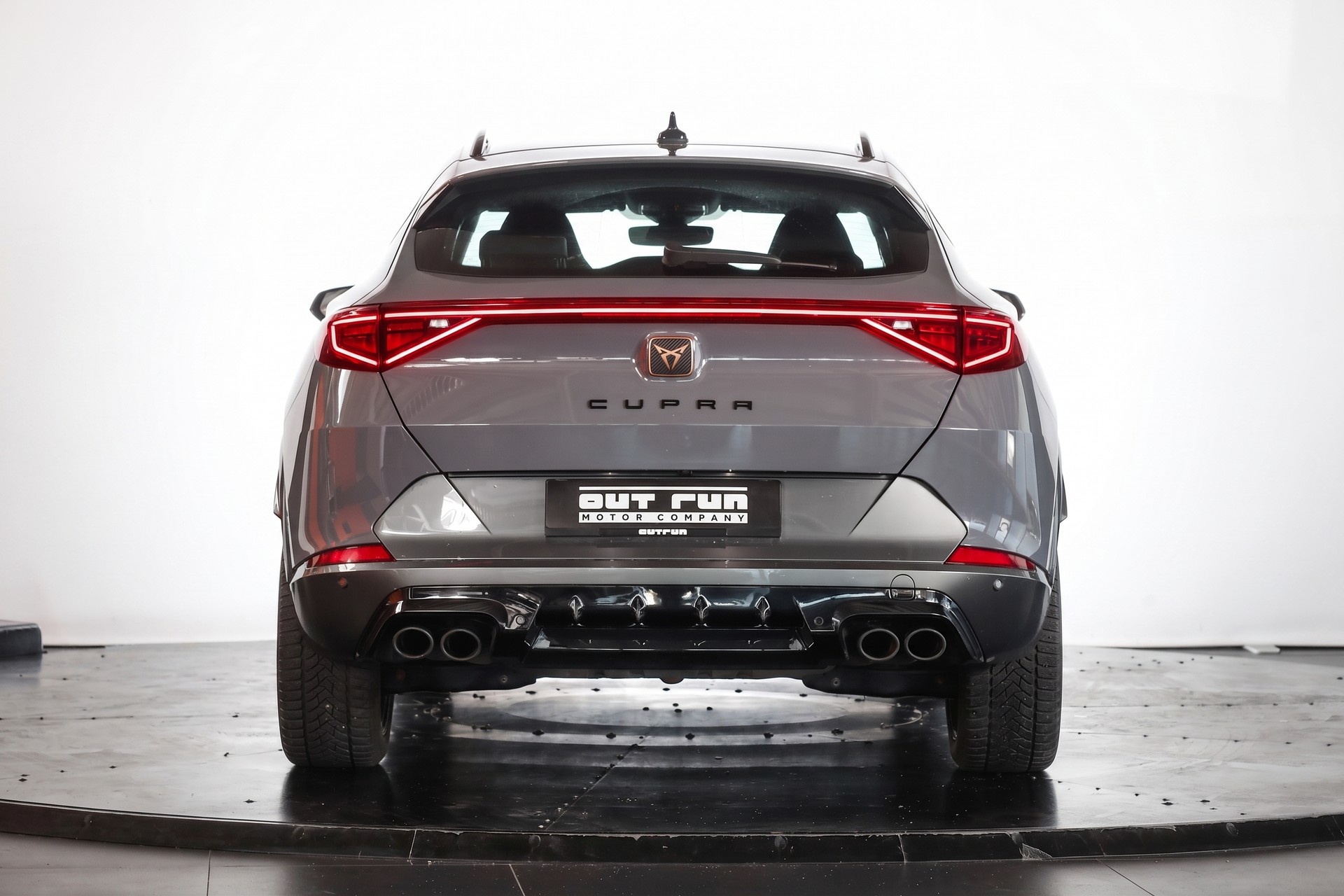 CUPRA Formentor 2.0TSI VZ 4Drive DSG * Graphene Grey * Cupra Seats-showroom-element-2