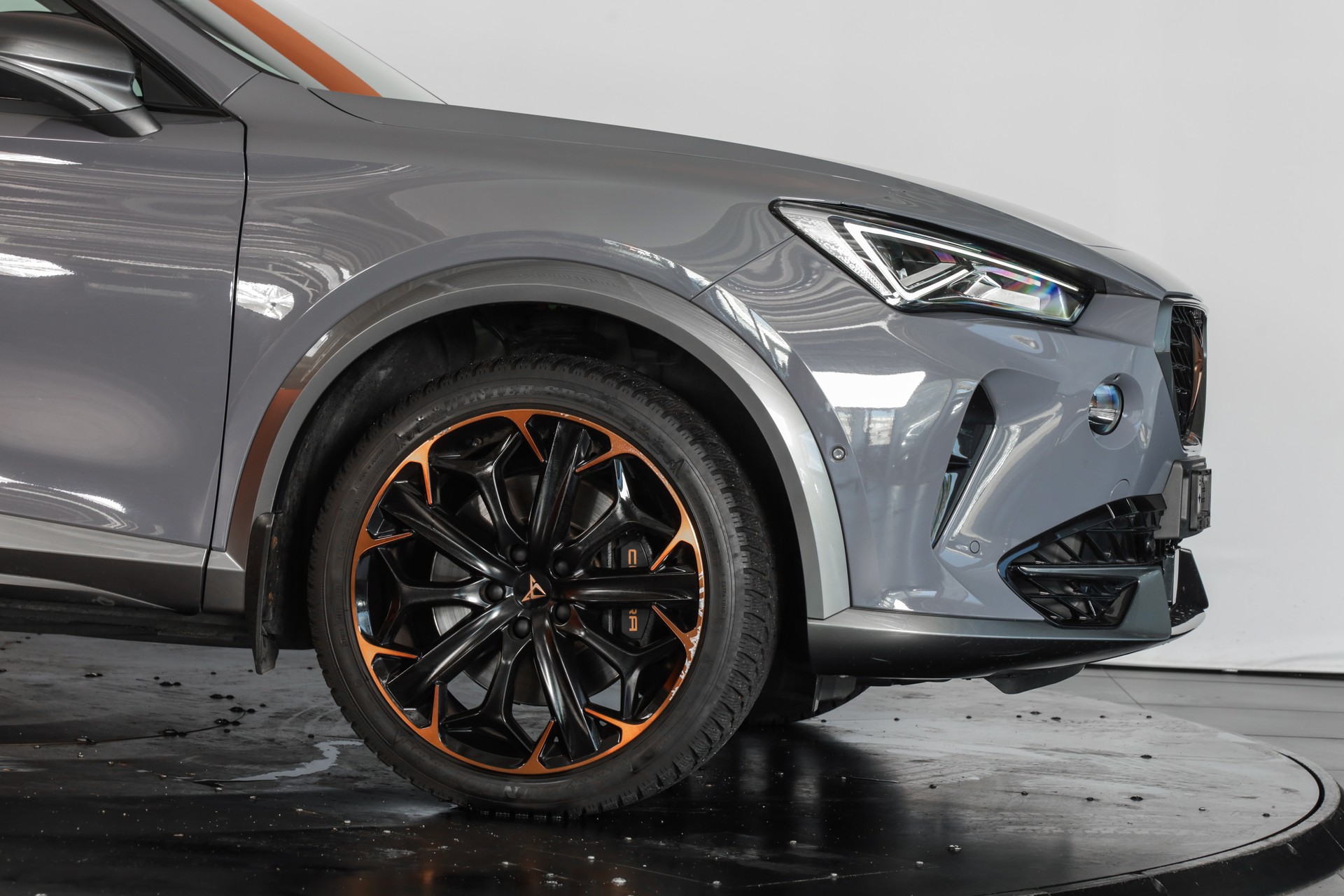 CUPRA Formentor 2.0TSI VZ 4Drive DSG * Graphene Grey * Cupra Seats-image-6