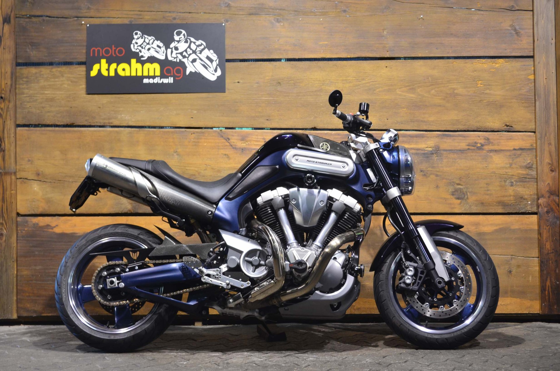 YAMAHA MT01-image-1