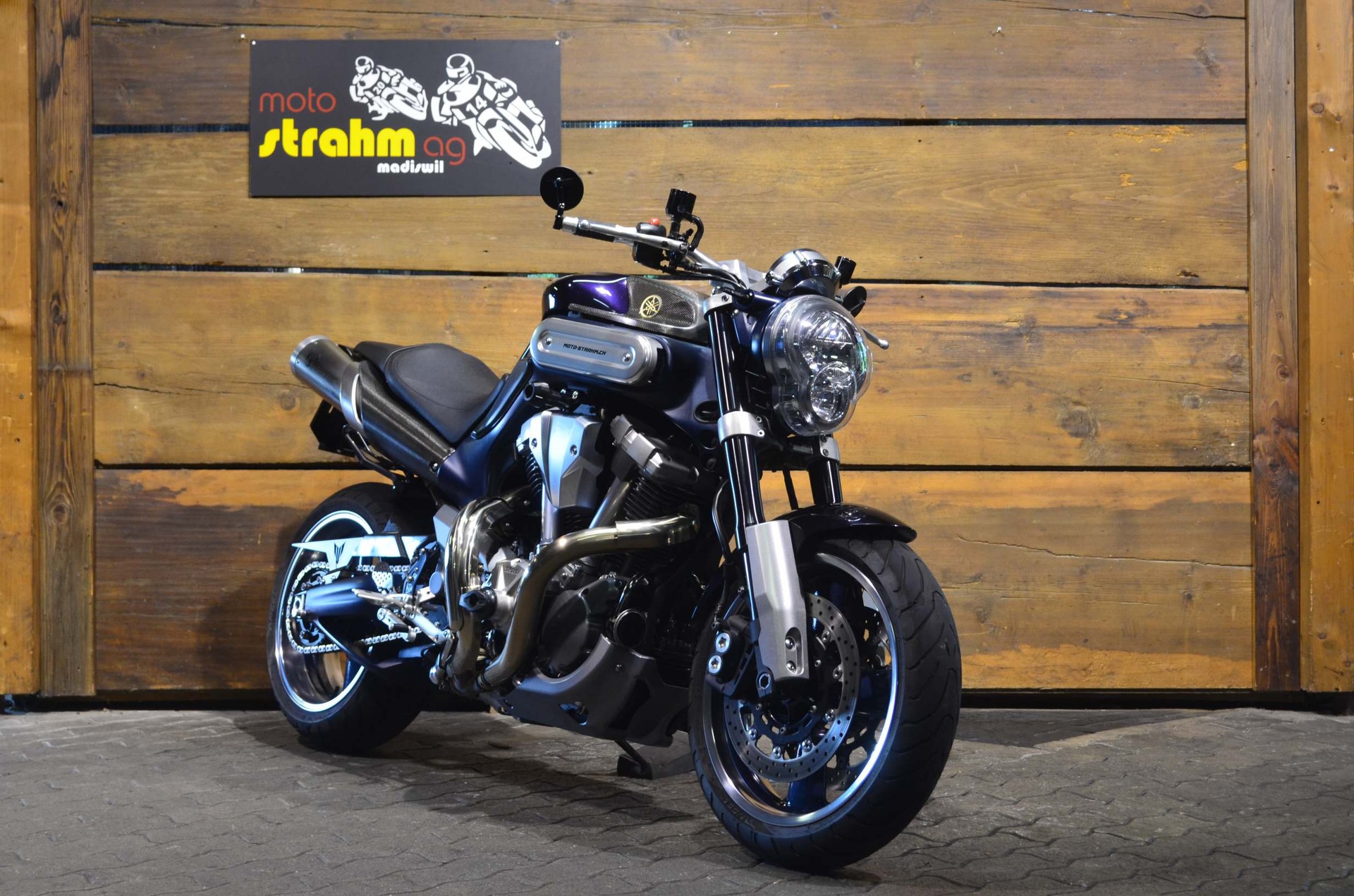 YAMAHA MT01-image-0