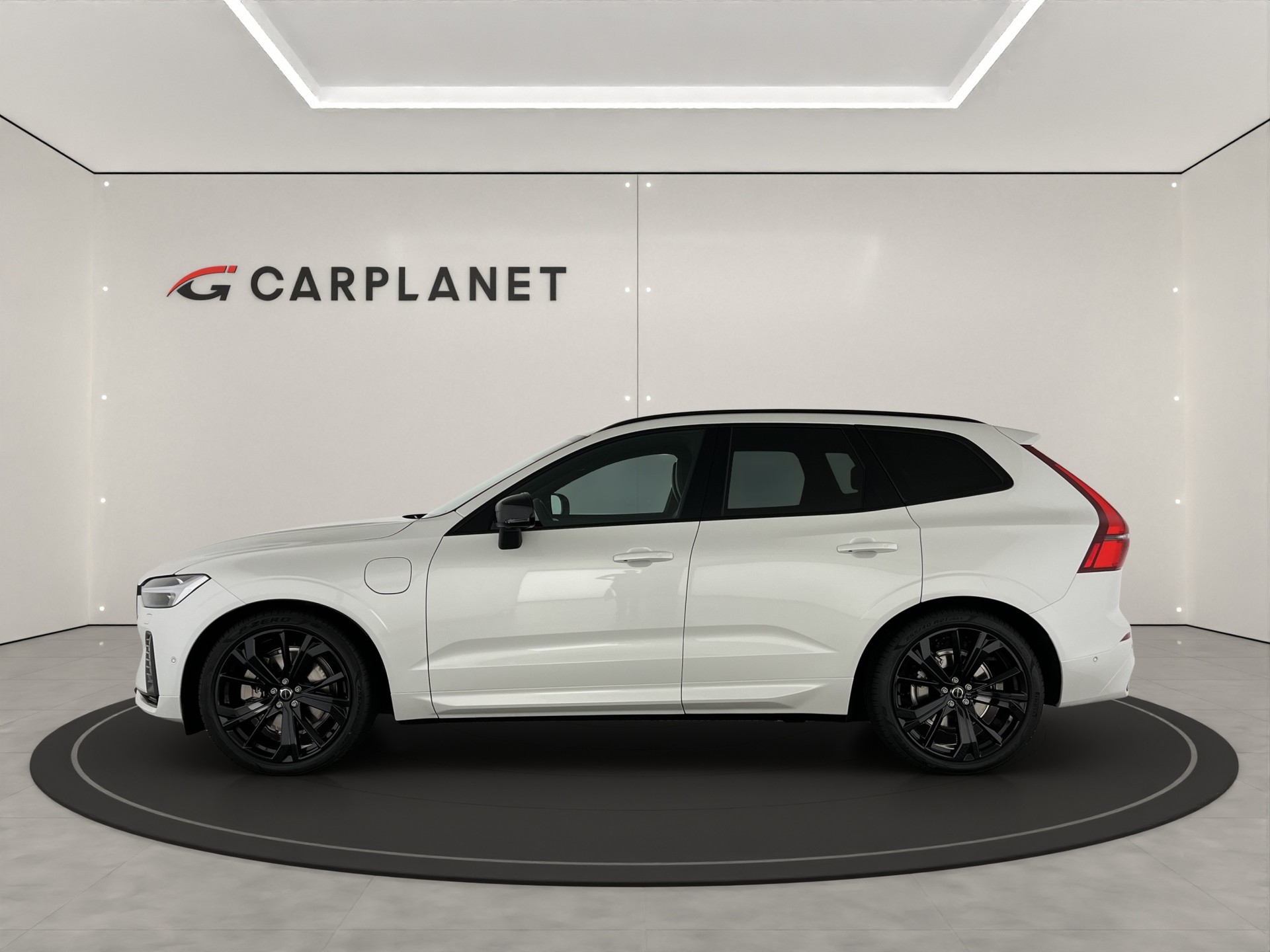 VOLVO XC60 2.0 T8 TE Black Edition eAWD-showroom-element-2