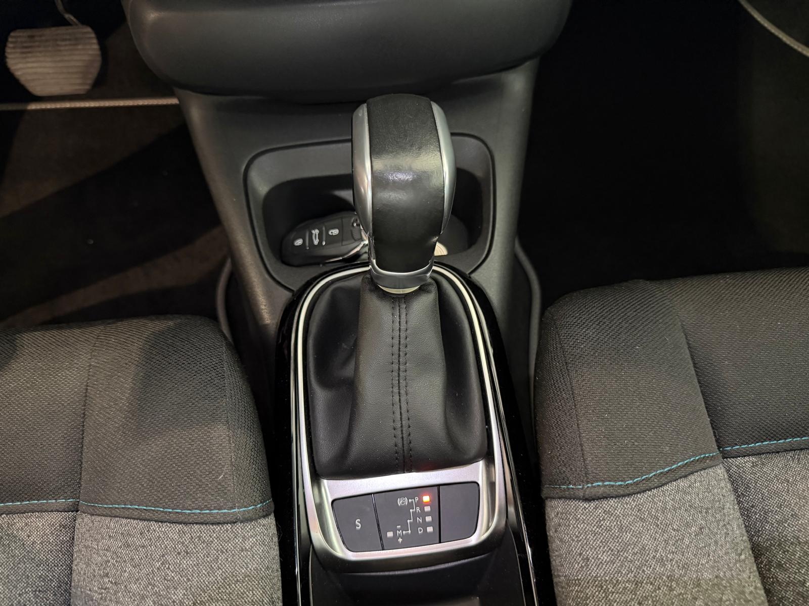 CITROEN C4 Cactus 1.2 Pure Tech Shine EAT6-image-15