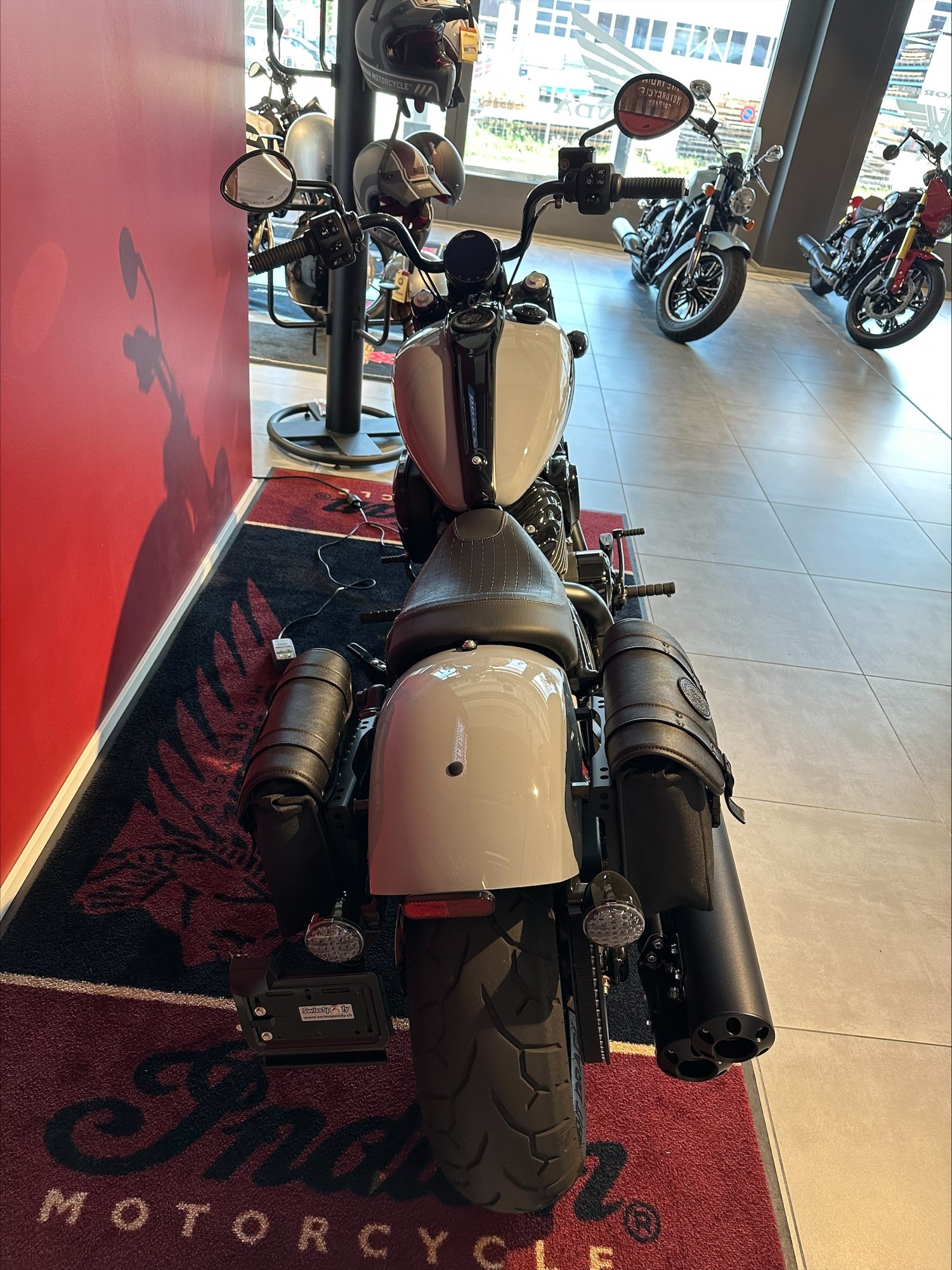 INDIAN Chief Bobber-image-1