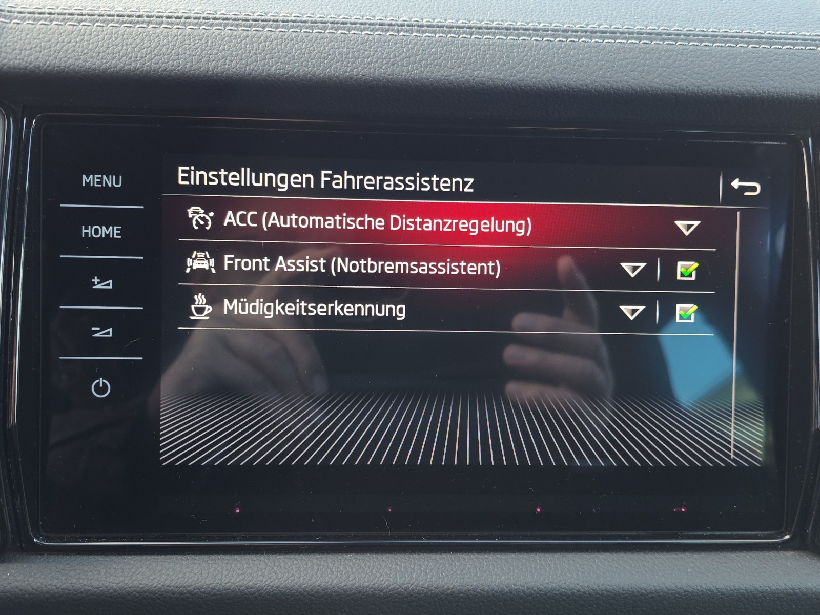 SKODA Kodiaq 2.0 TDI CR SportLine 4x4 DSG mit AHK, Rückfahrkamera, elektr. Sitze mit Memory, usw.-image-21