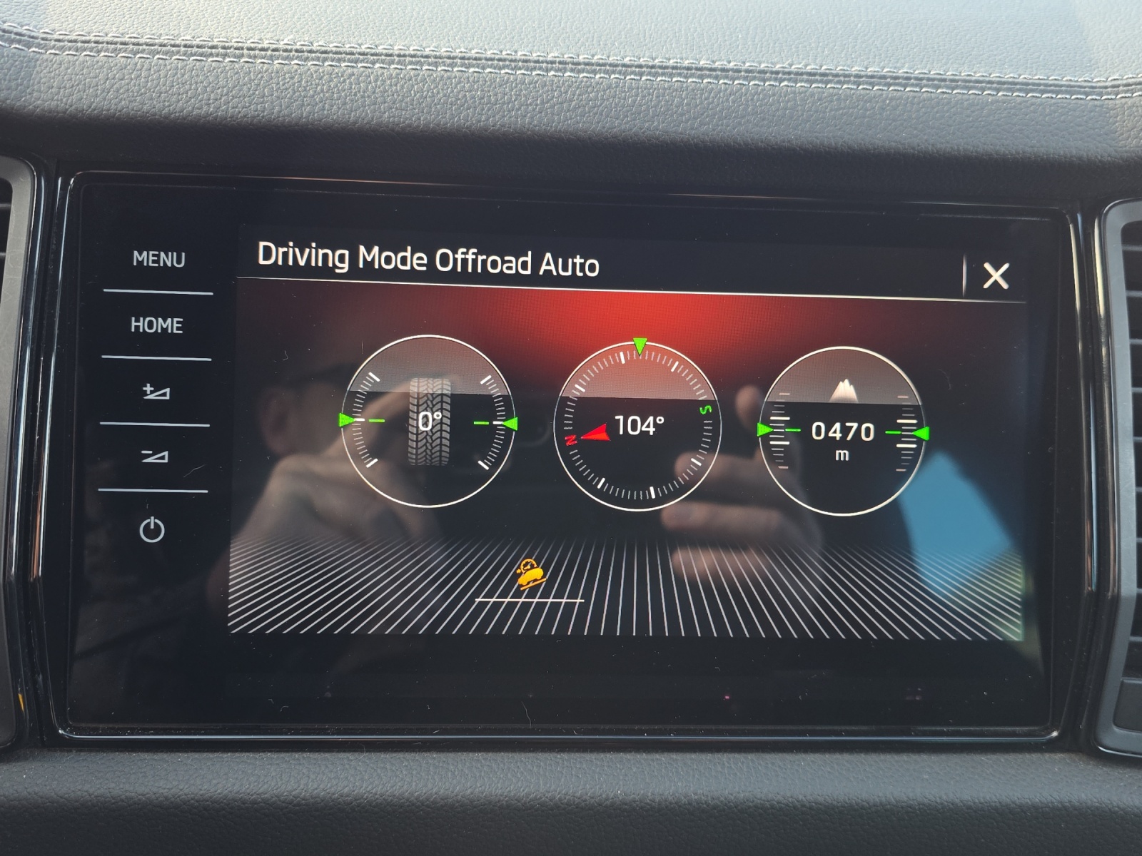 SKODA Kodiaq 2.0 TDI CR SportLine 4x4 DSG mit AHK, Rückfahrkamera, elektr. Sitze mit Memory, usw.-image-25