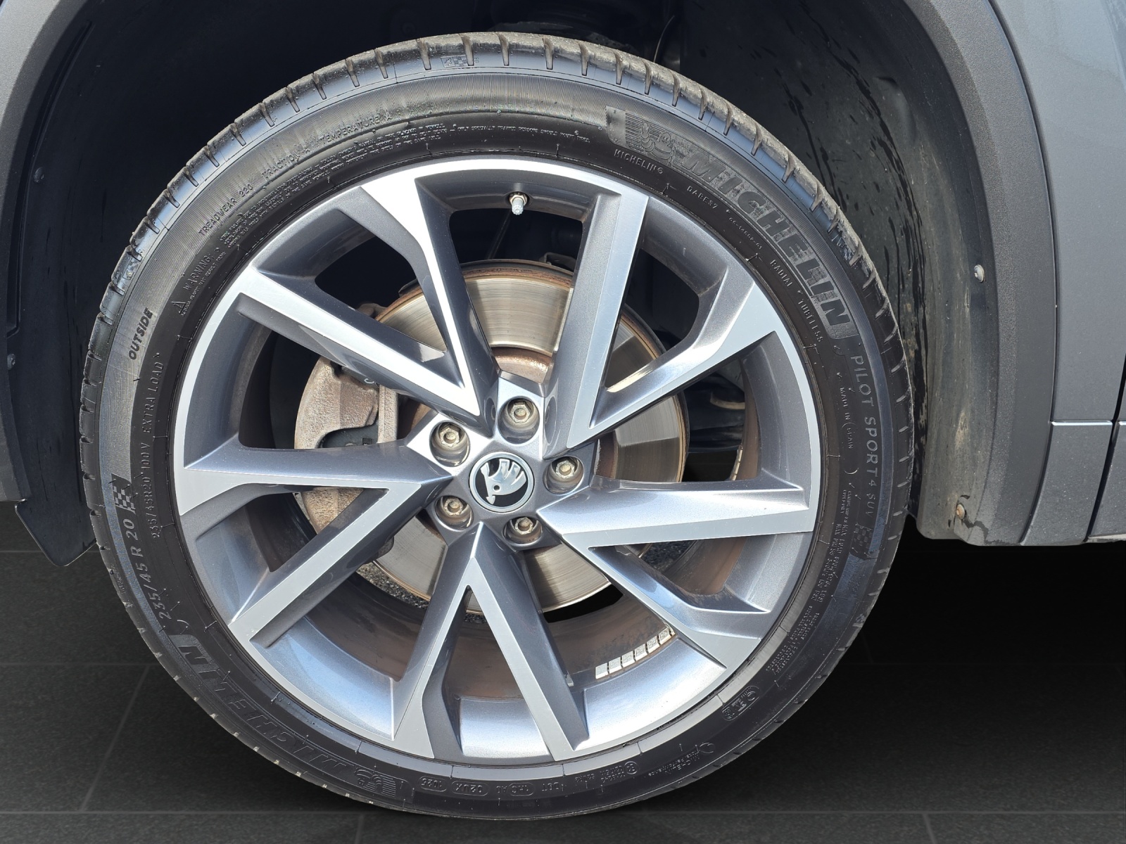 SKODA Kodiaq 2.0 TDI CR SportLine 4x4 DSG mit AHK, Rückfahrkamera, elektr. Sitze mit Memory, usw.-image-9