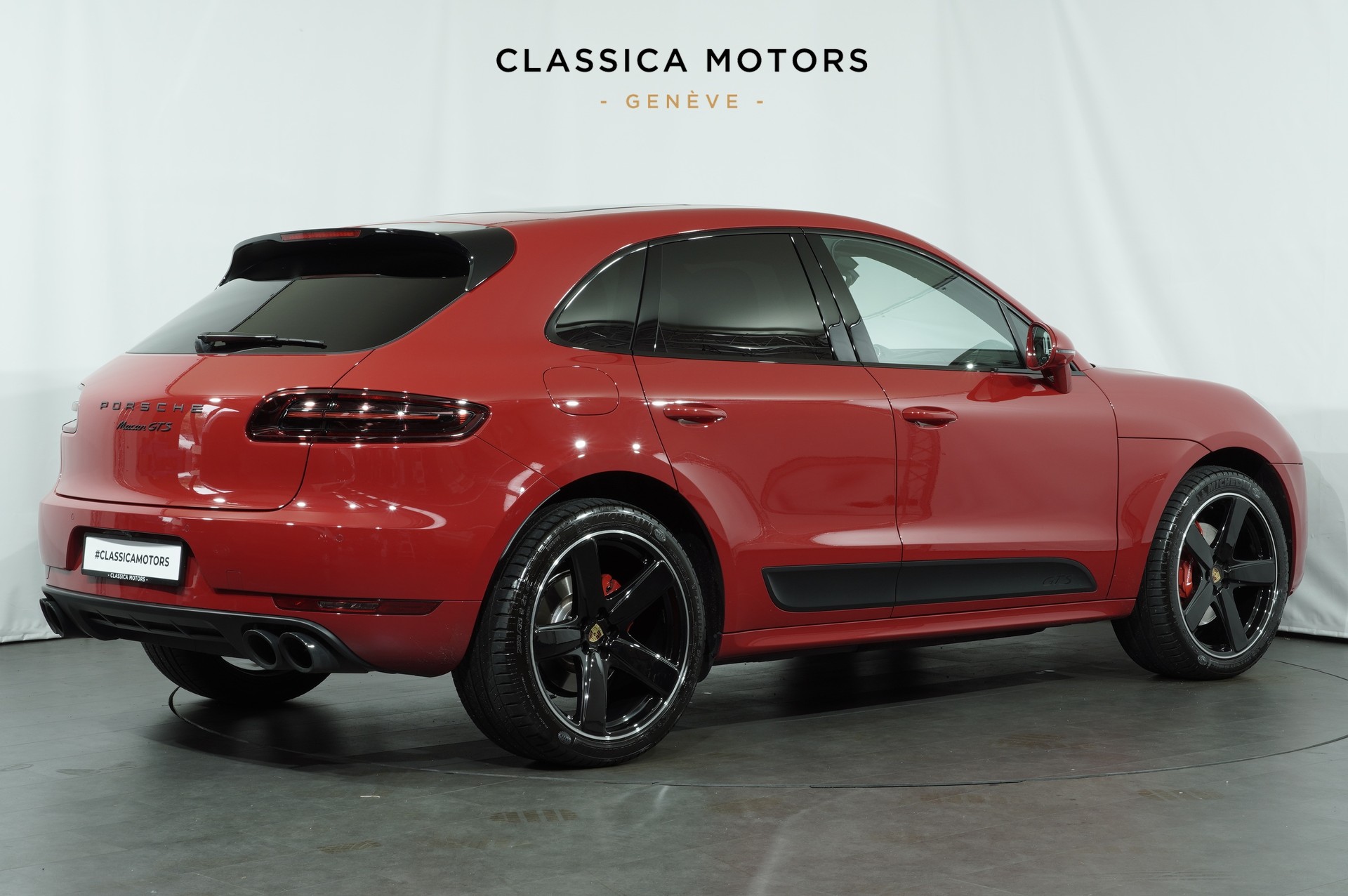 PORSCHE Macan GTS PDK-showroom-element-3