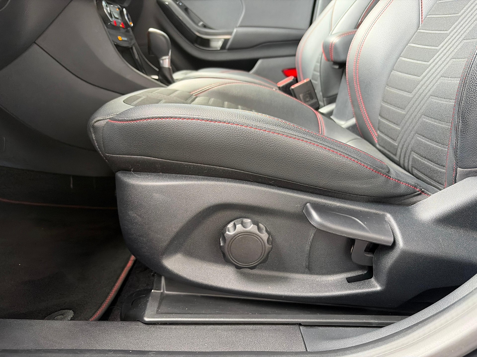 FORD Puma 1.0 EcoB Hybrid 155 ST-Line X-image-11
