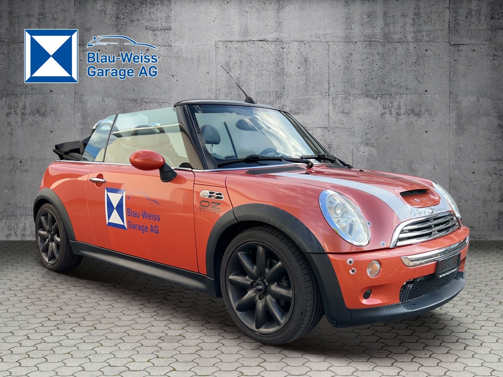MINI Cooper S Cabriolet-showroom-element-1