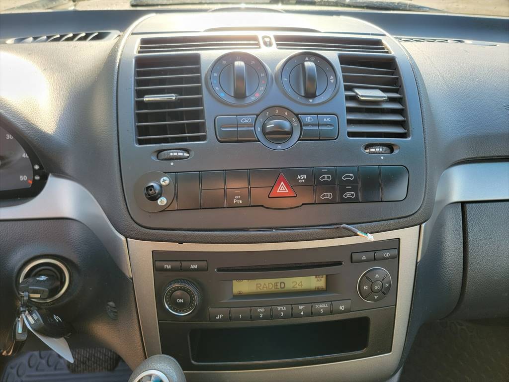 MERCEDES-BENZ Vito 116 CDI Blue Efficiency 4Matic A-image-11