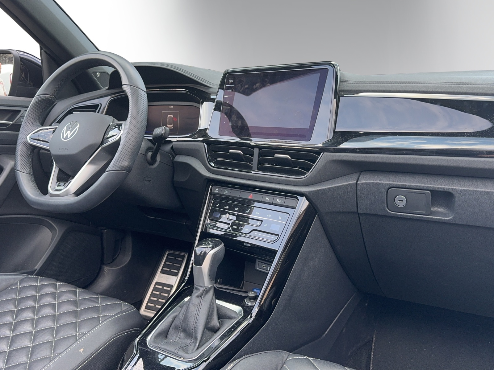 VW T-Roc 1.5 TSI EVO R-Line-image-10