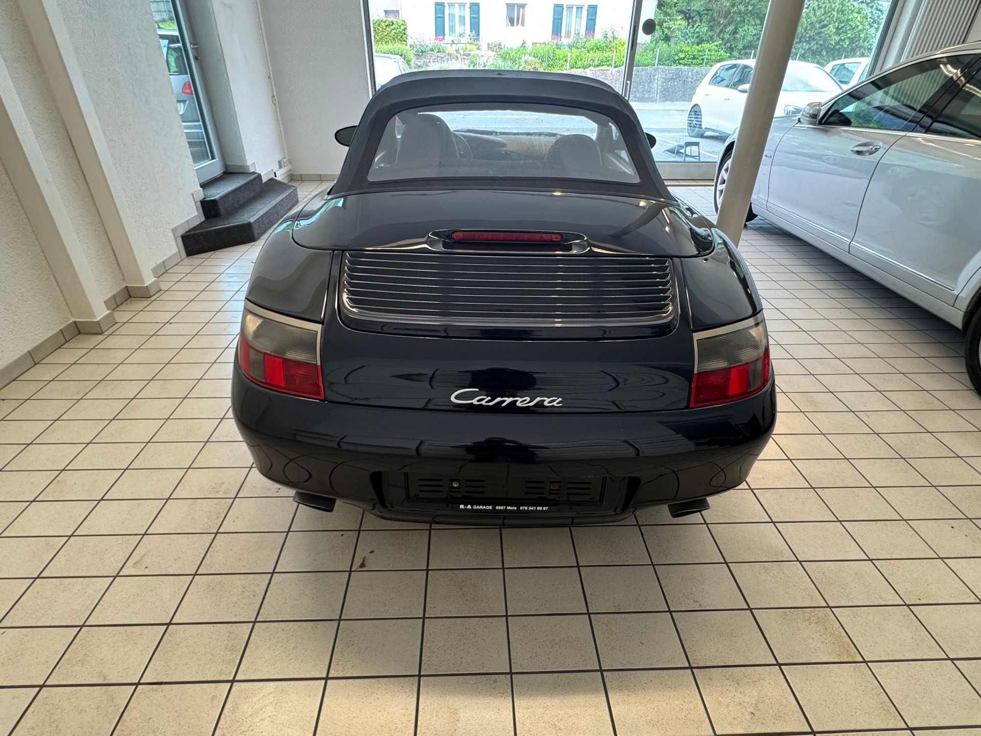 PORSCHE 911-image-8
